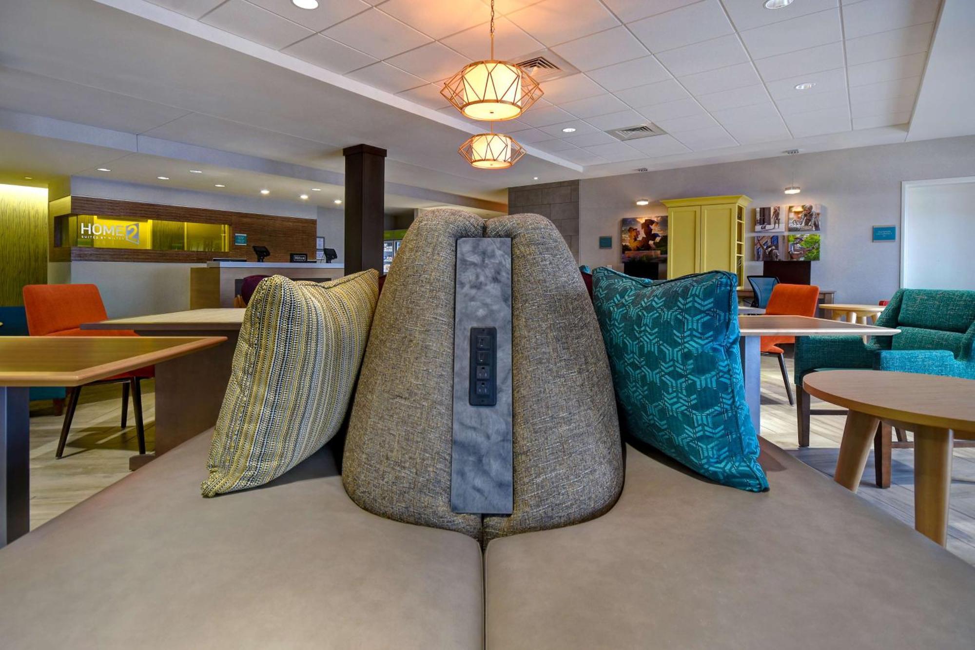 Home2 Suites Wichita Downtown Delano, Ks מראה חיצוני תמונה