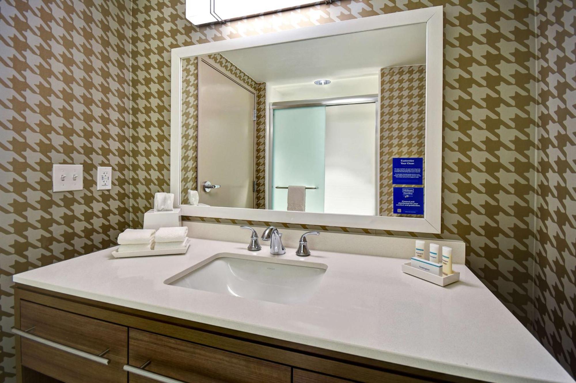 Home2 Suites Wichita Downtown Delano, Ks מראה חיצוני תמונה